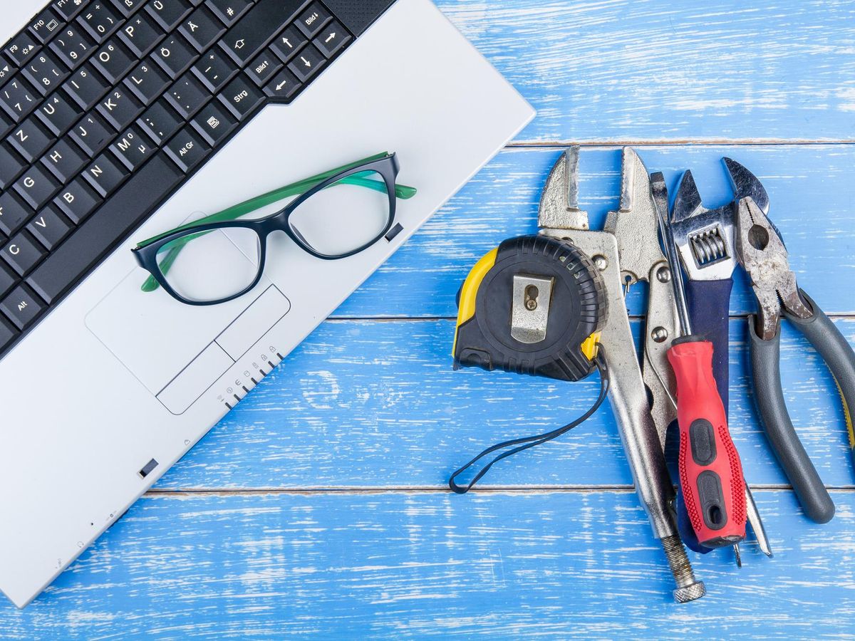 Narzędzia i techniki pracy w studiu kreatywnym – jak efektywnie wspierać proces twórczy?